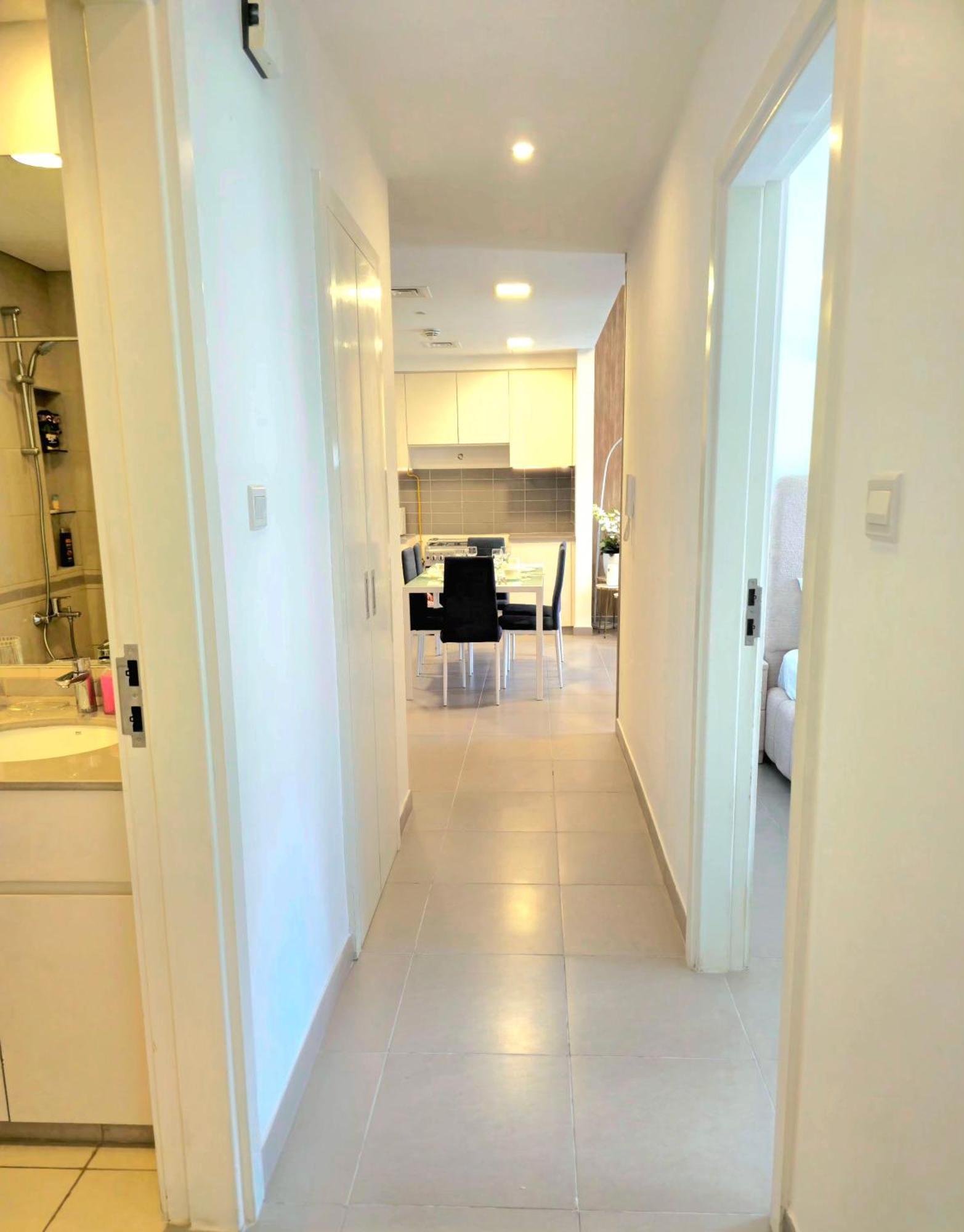 Apartment Bareez Bliss Retreat Elegant 2br With Balcony, Pool & Park View