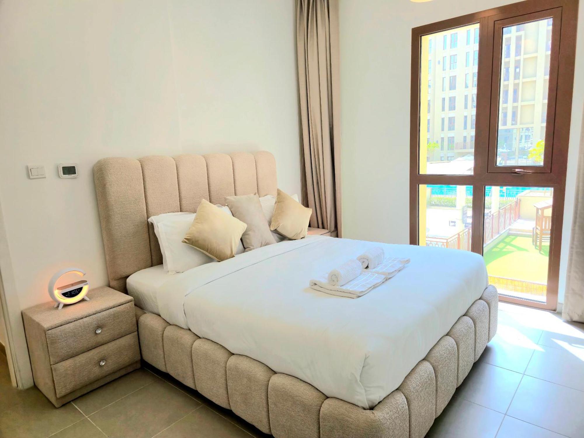 Bareez Bliss Retreat Elegant 2br With Balcony, Pool & Park View *