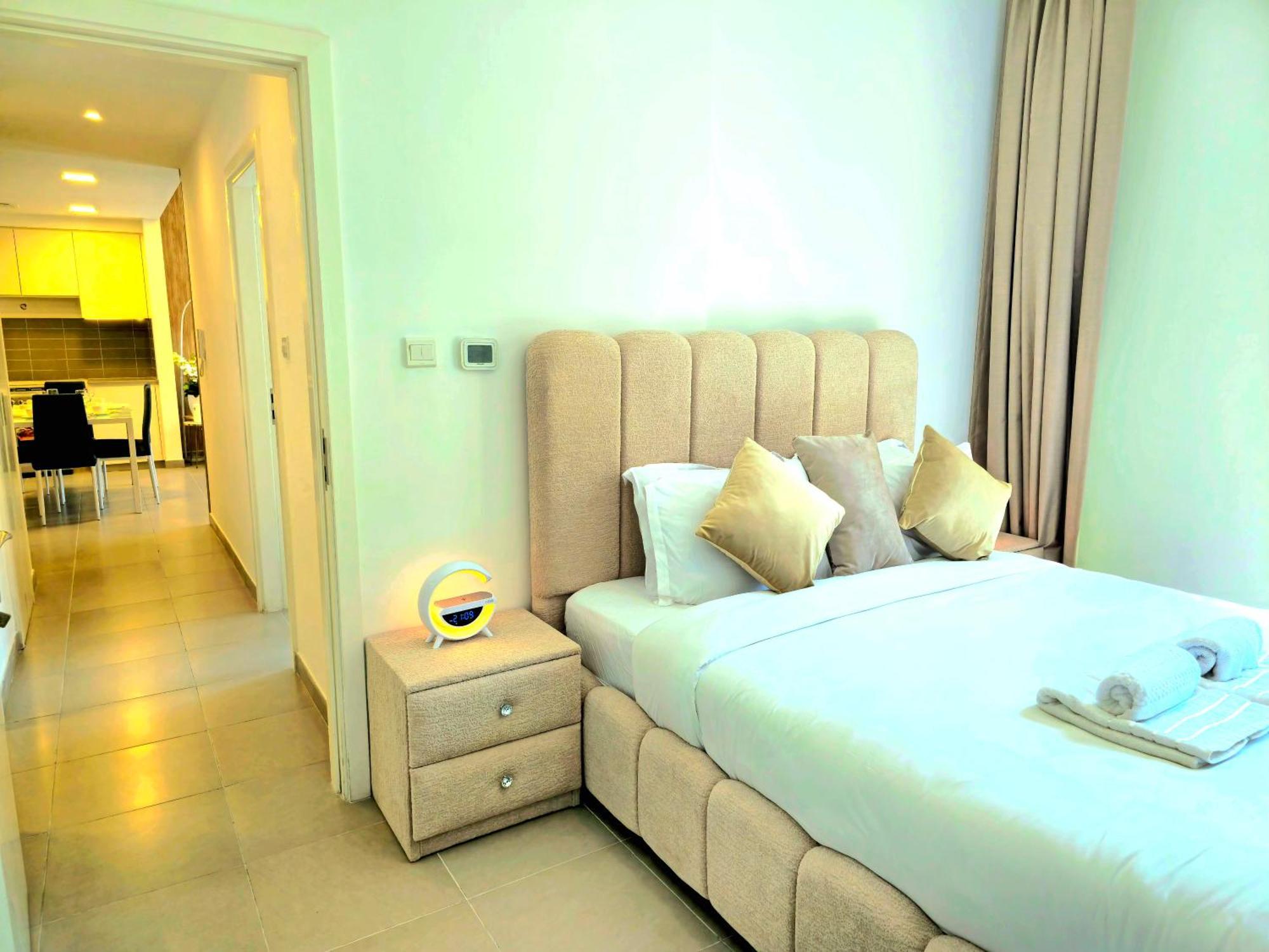 Bareez Bliss Retreat Elegant 2br With Balcony, Pool & Park View * Dubai